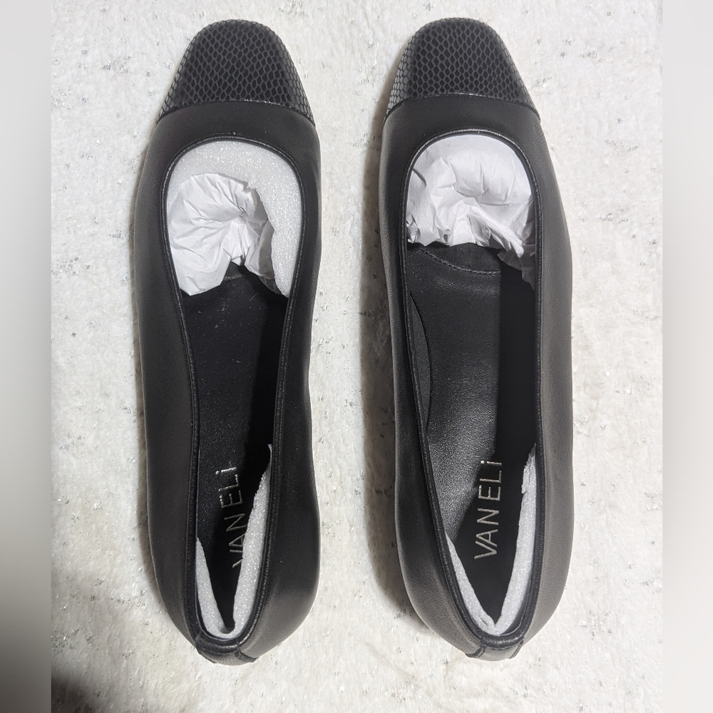 Vaneli Black Leather Cap Toe Flats Snakeskin Heel Square Toe 8M NIB